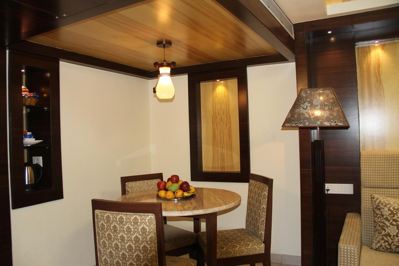 Hotel Golden Gate Indore Exterior foto