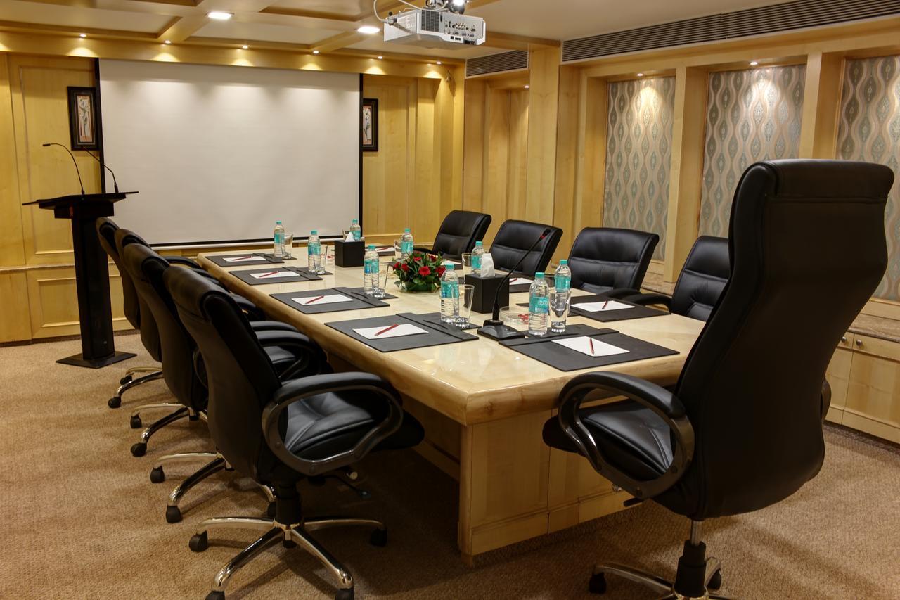 Hotel Golden Gate Indore Exterior foto
