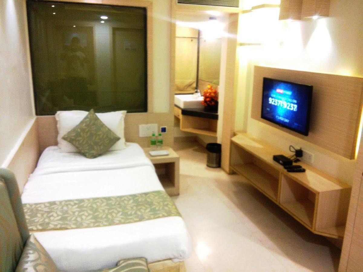 Hotel Golden Gate Indore Exterior foto
