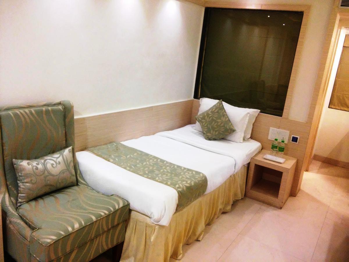 Hotel Golden Gate Indore Exterior foto